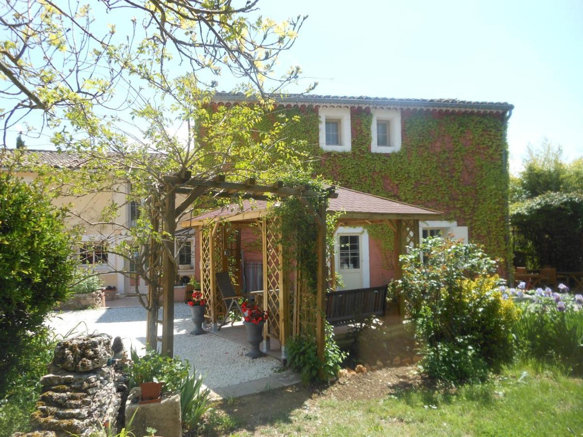 Les Passiflores Roussillon (Vaucluse) Exterior foto
